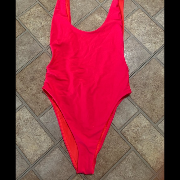 Aerie one piece swimming suit - red - Picture 2 of 3